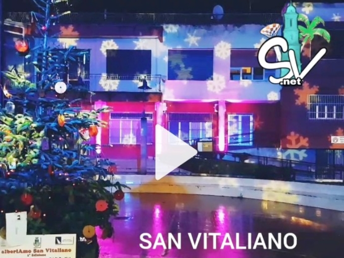 San Vitaliano e Natale : la musica ed i colori di piazza Da Vinci