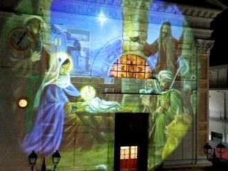San Vitaliano, si accende la magia del Natale: proiettata la Nativita